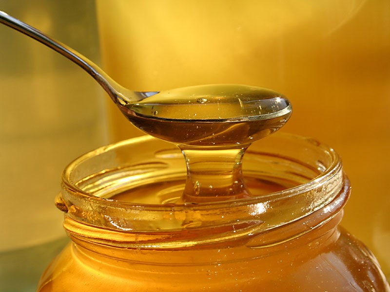 Cách trị mụn bằng mật ong tại nhà vô cùng hiệu quả - kem trị