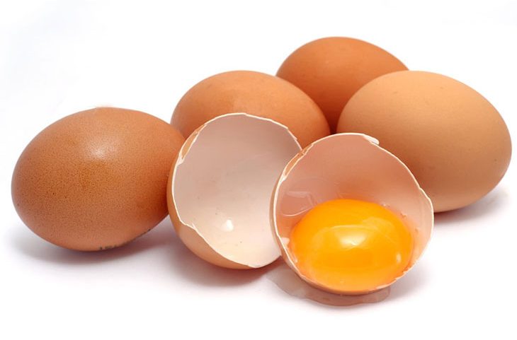 Lòng trắng trứng được sử dụng để trị mụn cám hiệu quả cam hieu