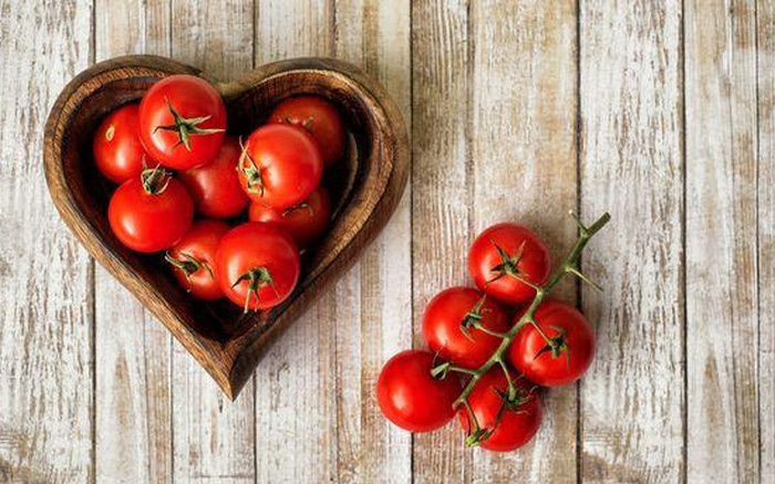 Không nên ăn cà chua với gì: 6 điều “đại kỵ” khi ăn cà chua, nếu không chú ý nguy cơ nhiễm độc tăng cao, gây nguy hiểm đến sức khỏe