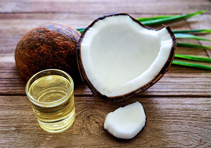 Phụ nữ mang bầu sử dụng dầu dừa vừa giúp trị rạn da vừa trị mụn