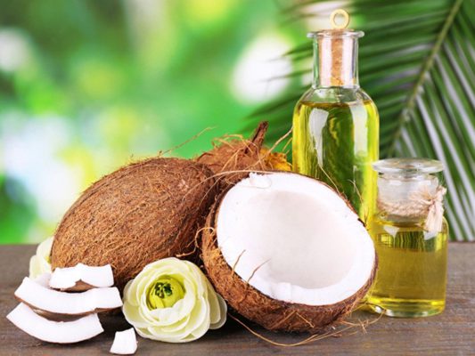 Dầu dừa có tác dụng làm sạch da và trị mụn hiệu quả với mẹ bầu bột yến mạch