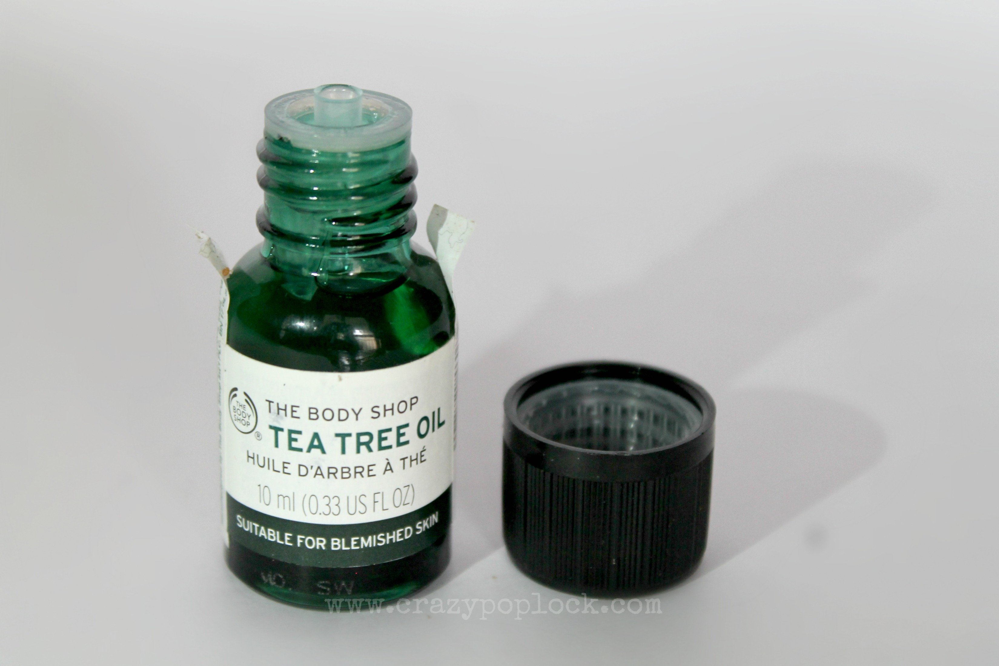 Review tinh dầu trị mụn hiệu quả The Body Shop Tea Tree Oil - BlogAnChoi