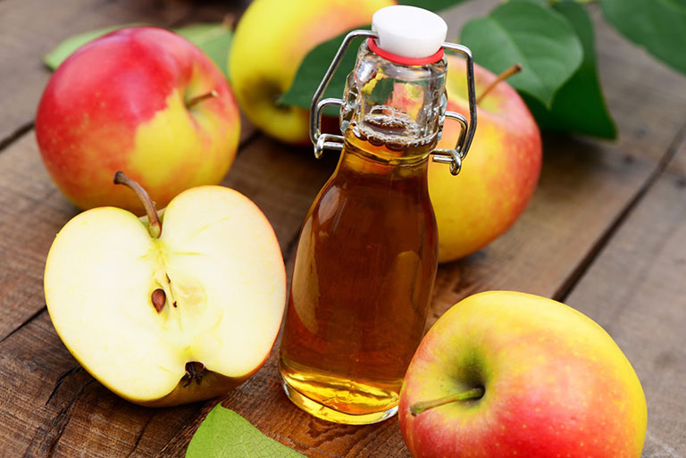 Giấm táo có công dụng trị mụn hiệu quả