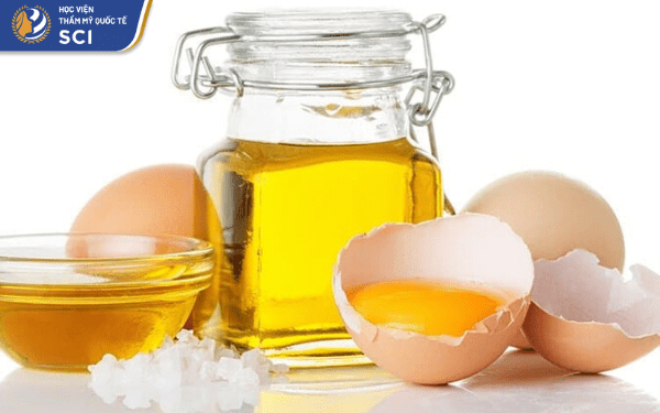 Mặt nạ trị mụn bằng trứng gà sẽ hiệu quả hơn khi kết hợp với dầu oliu