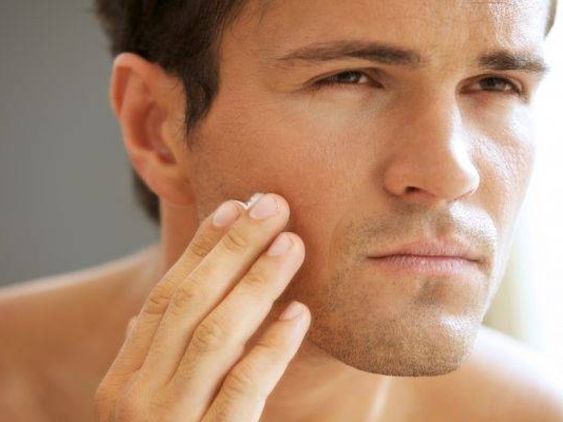 Testosterone ở nam giới là một trong những nguyên nhân hàng đầu khiến da đổ dầu nhiều